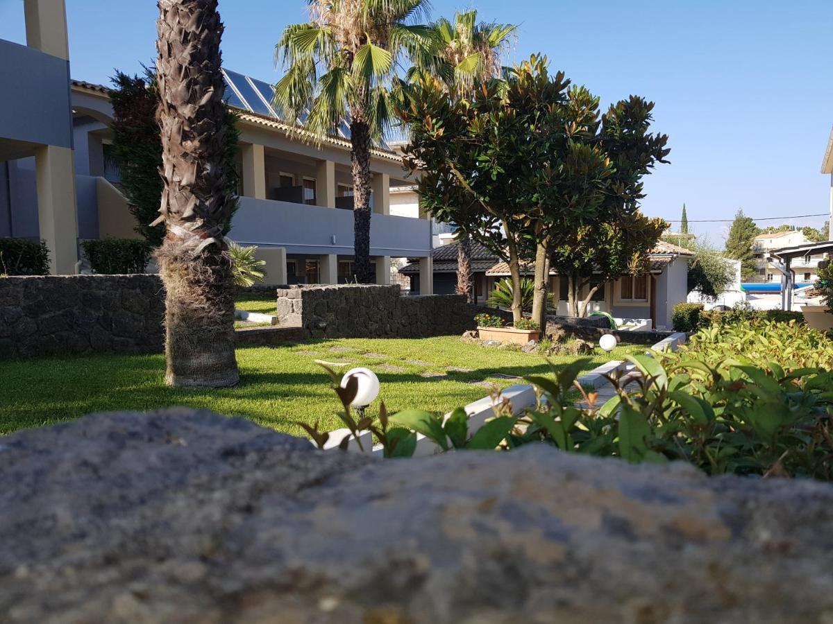 Asteraki Aparthotel Gouvia Exteriér fotografie