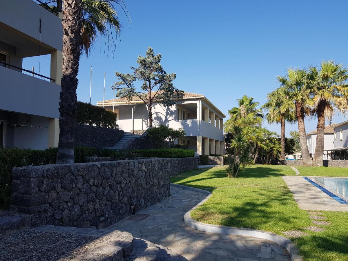 Asteraki Aparthotel Gouvia Exteriér fotografie